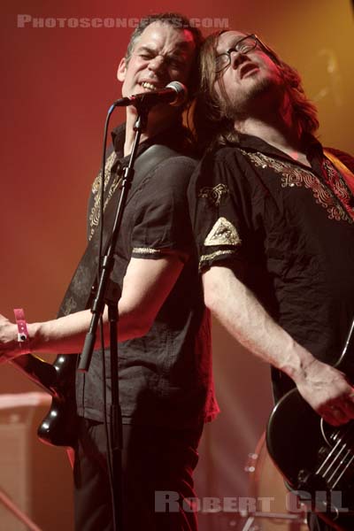 KING KHAN AND THE SHRINES - 2011-04-24 - PARIS - La Machine (du Moulin Rouge) - 
